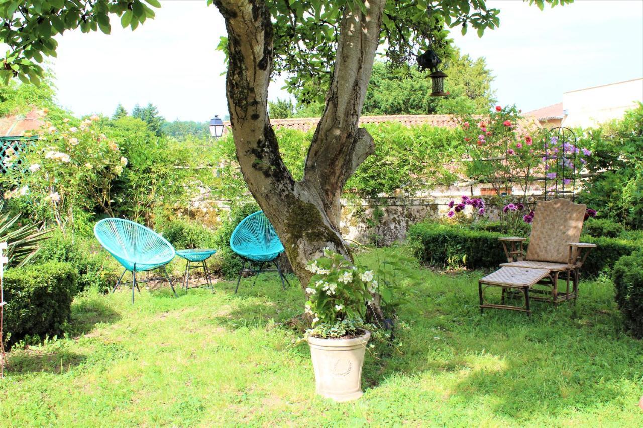 La Source Bed and Breakfast Availles-Limouzine Esterno foto