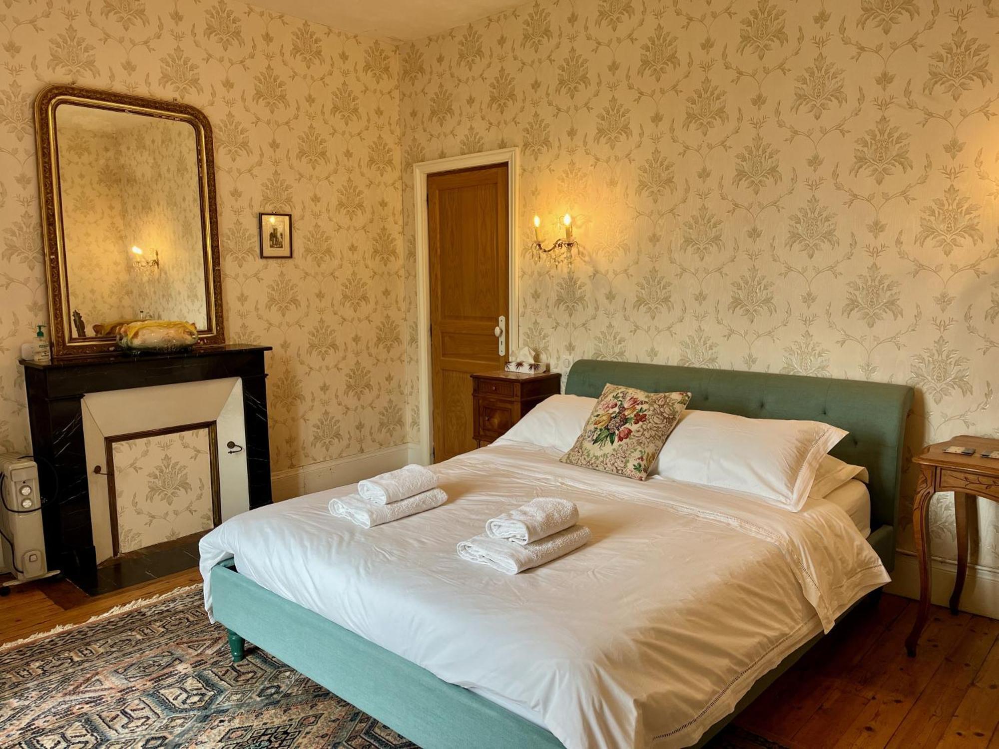 La Source Bed and Breakfast Availles-Limouzine Esterno foto